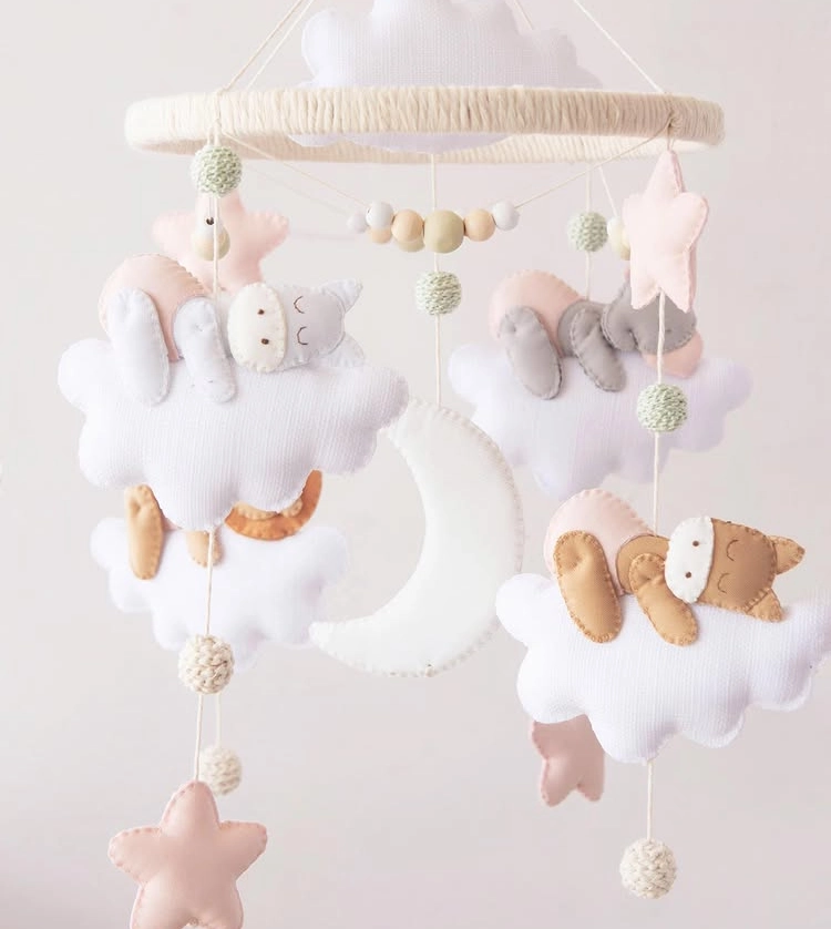Móviles de cuna – Animalitos dormidos en las nubes