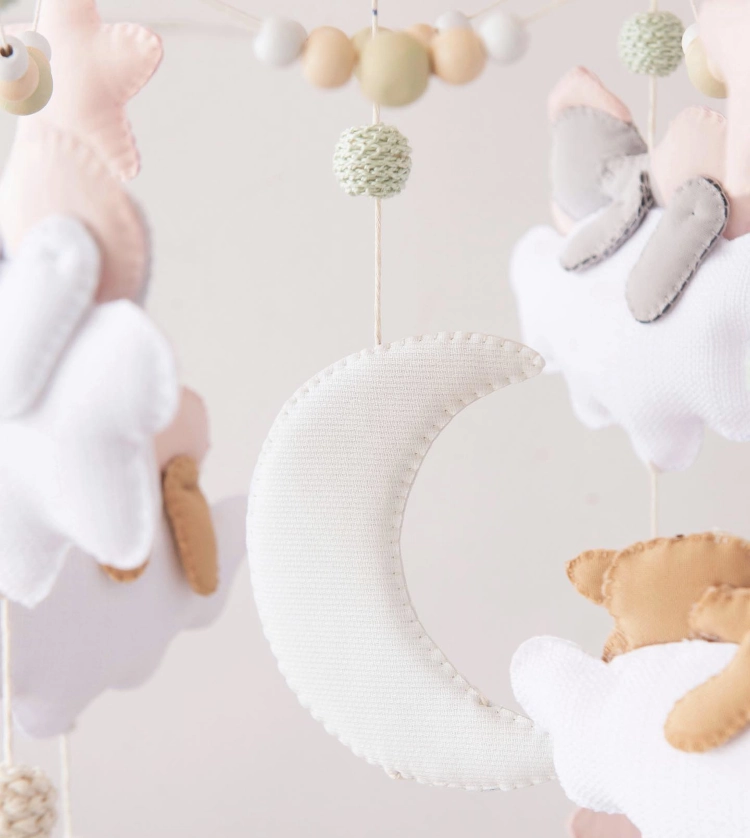 Móviles de cuna – Animalitos dormidos en las nubes